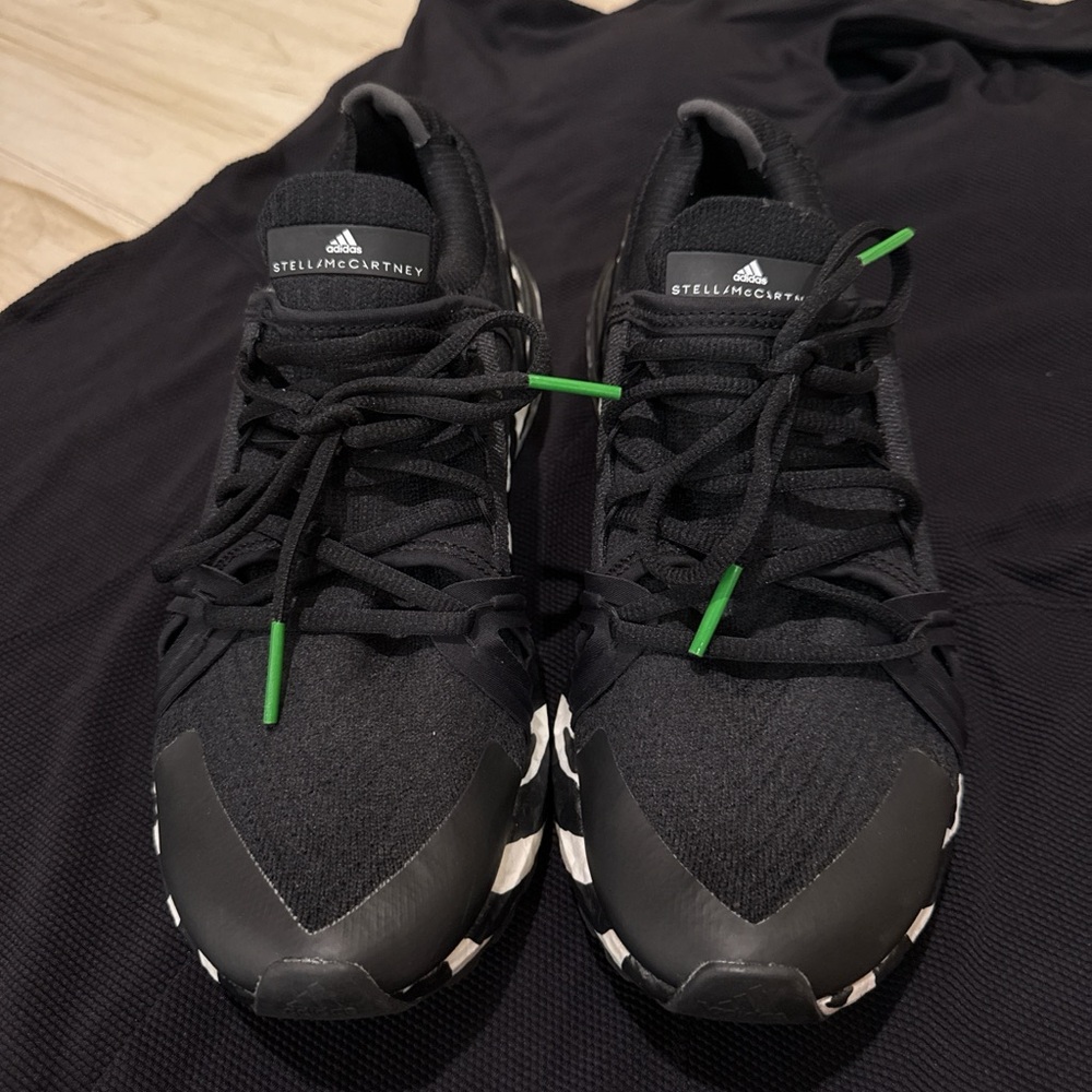 Adidas Black Sneakers with Green Detail - Picture 3 of 9